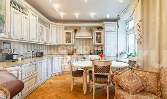 4-комн. квартира, 99.8 м2, 4/5 эт. Москва