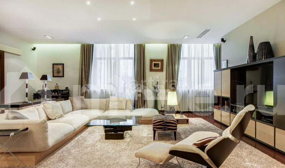 4-комн. квартира, 210.3 м2, 3/6 эт. Москва - изображение 1