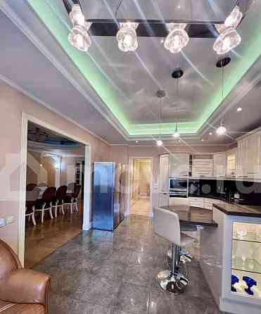 6-комн. квартира, 236.8 м2, 6/21 эт. Москва