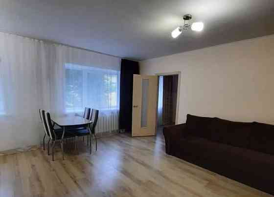 2-комн. квартира, 50 м2, 2/5 эт. Тюмень