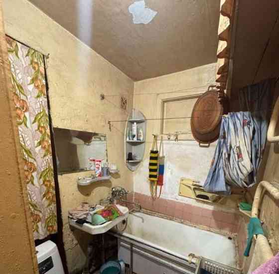 Комната, 65 м2, 3/5 эт. Красноярск