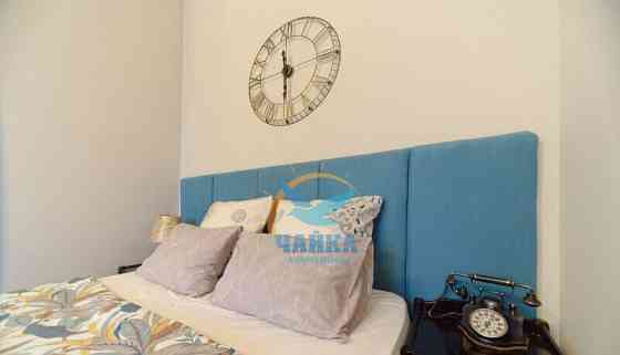 Студия, 55 м2, 3/5 эт. Санкт-Петербург