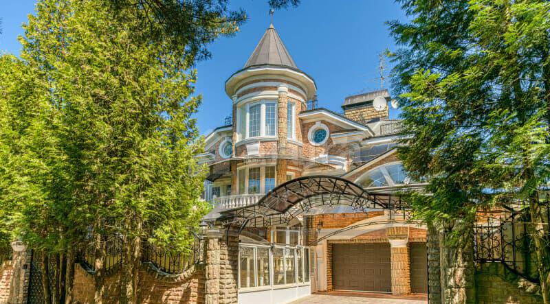 Коттедж, 1100 м2 Одинцово - изображение 1