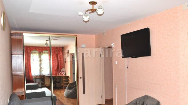 1-комн. квартира, 32 м2, 1/10 эт. Челябинск - изображение 1