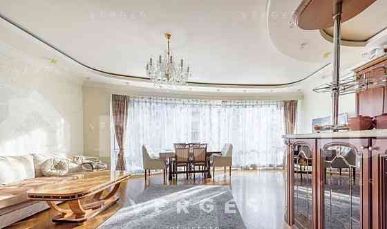 3-комн. квартира, 133 м2, 10/37 эт. Москва