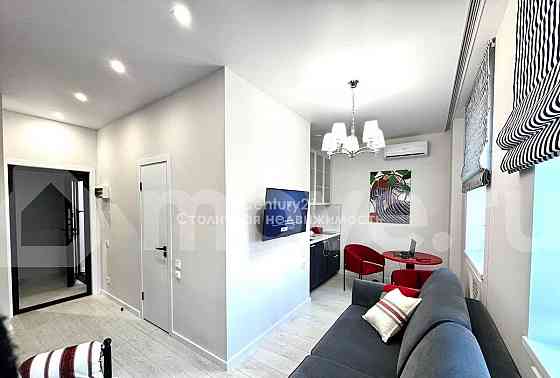 4-комн. квартира, 135 м2, 2/4 эт. Москва