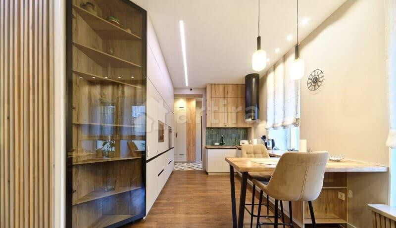 3-комн. квартира, 110 м2, 4/5 эт. Санкт-Петербург - изображение 2