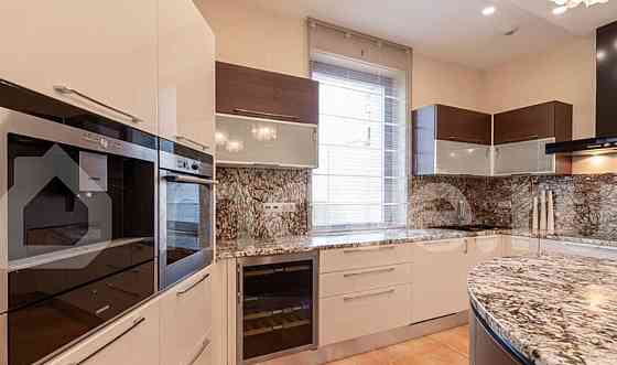 6-комн. пентхаус, 242.3 м2, 39/40 эт. Москва