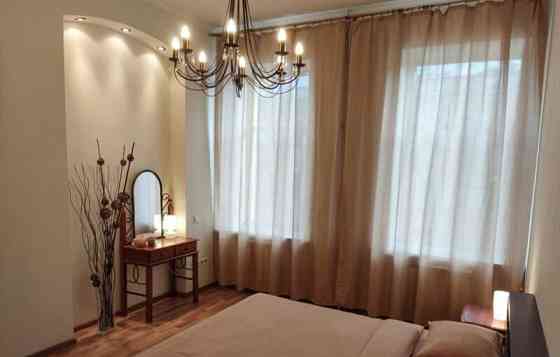 2-комн. квартира, 70 м2, 4/5 эт. Санкт-Петербург