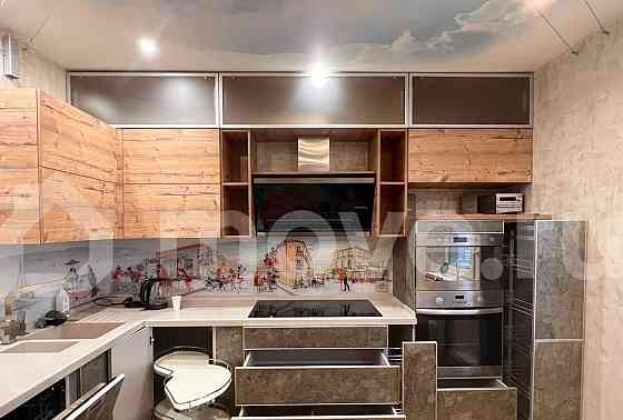 2-комн. квартира, 65 м2, 13/24 эт. Москва