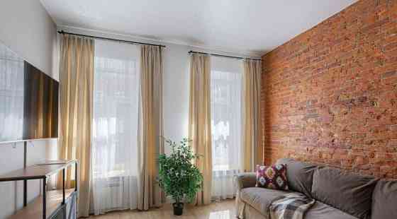 2-комн. квартира, 70 м2, 2/5 эт. Санкт-Петербург