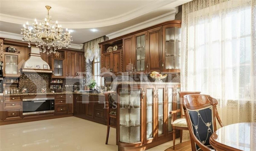 Квартира, 383 м2, 5/5 эт. Москва - изображение 2