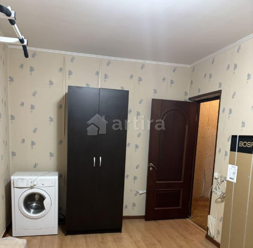 Комната, 13 м2, 2/14 эт. Москва - изображение 1