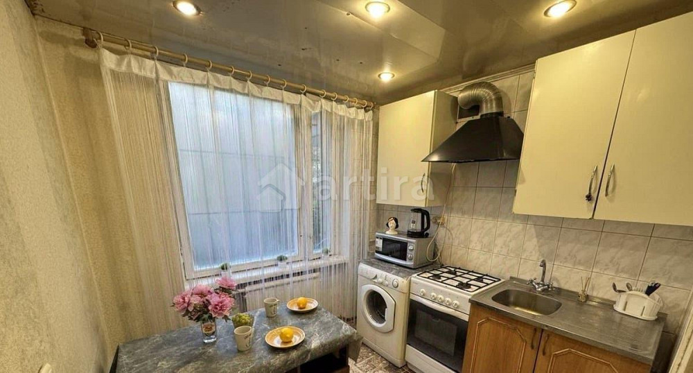 Комната, 80 м2, 1/9 эт. Санкт-Петербург - изображение 6