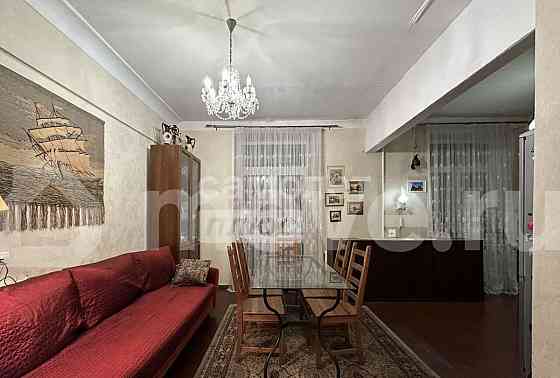 4-комн. квартира, 100 м2, 5/5 эт. Москва