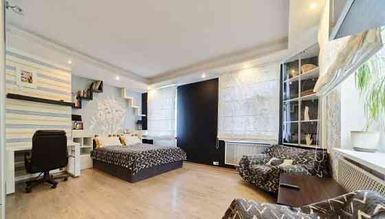 2-комн. квартира, 64 м2, 4/5 эт. Санкт-Петербург