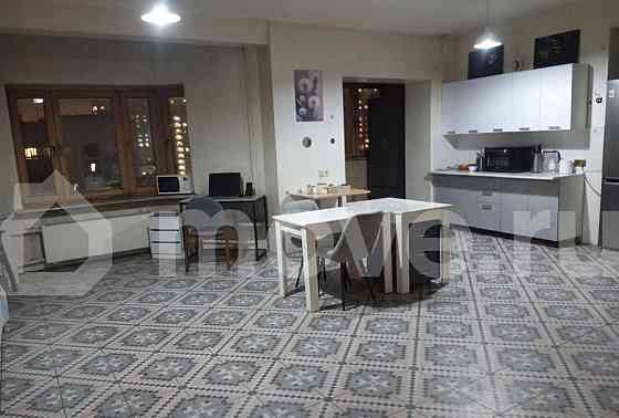 3-комн. квартира, 132 м2, 16/16 эт. Москва