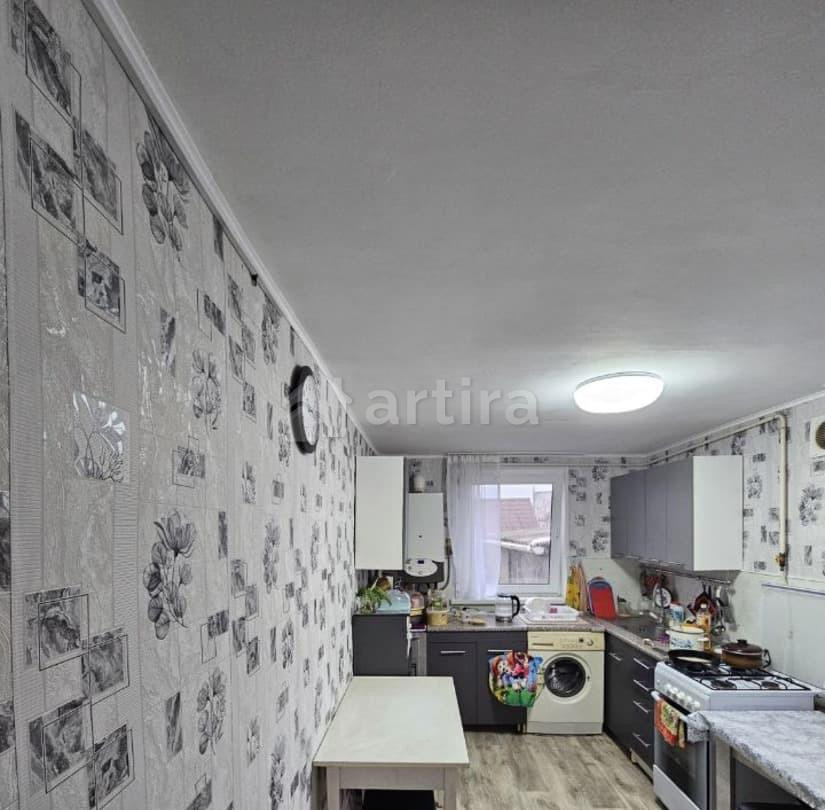 Комната, 12 м2, 1/1 эт. Симферополь - изображение 2