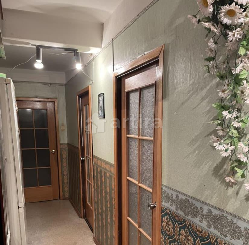 Комната, 60 м2, 8/9 эт. Санкт-Петербург - изображение 1