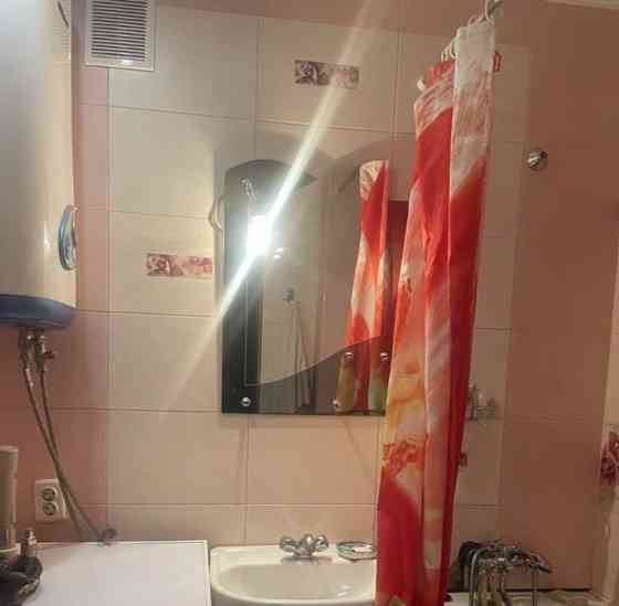 Комната, 70 м2, 5/5 эт. Саратов