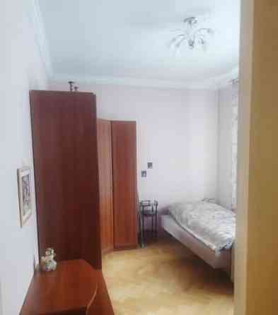 3-комн. квартира, 76 м2, 2/6 эт. Москва