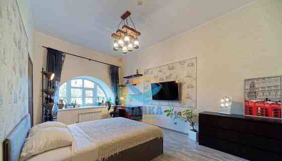 2-комн. квартира, 98 м2, 2/3 эт. Санкт-Петербург