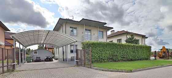 Коттедж, 220 м2, 6 соток, 2 эт. Истра