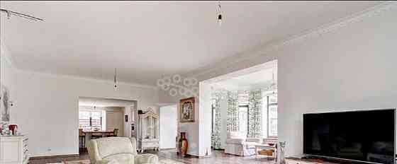 Дом, 786 м2, 20 соток, 3 эт. Красногорск