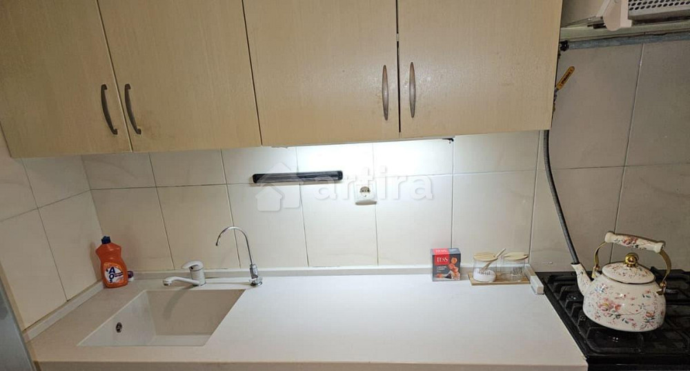 Комната, 60 м2, 3/5 эт. Москва - изображение 1