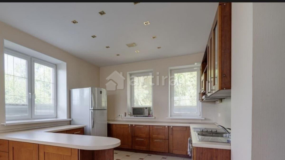 Коттедж, 385 м2, 15 соток, 3 эт. Красногорск - изображение 2