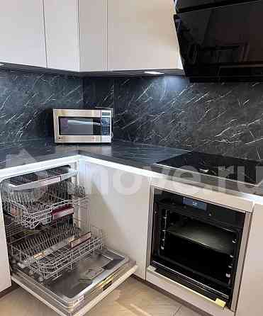 4-комн. квартира, 156.4 м2, 27/38 эт. Москва