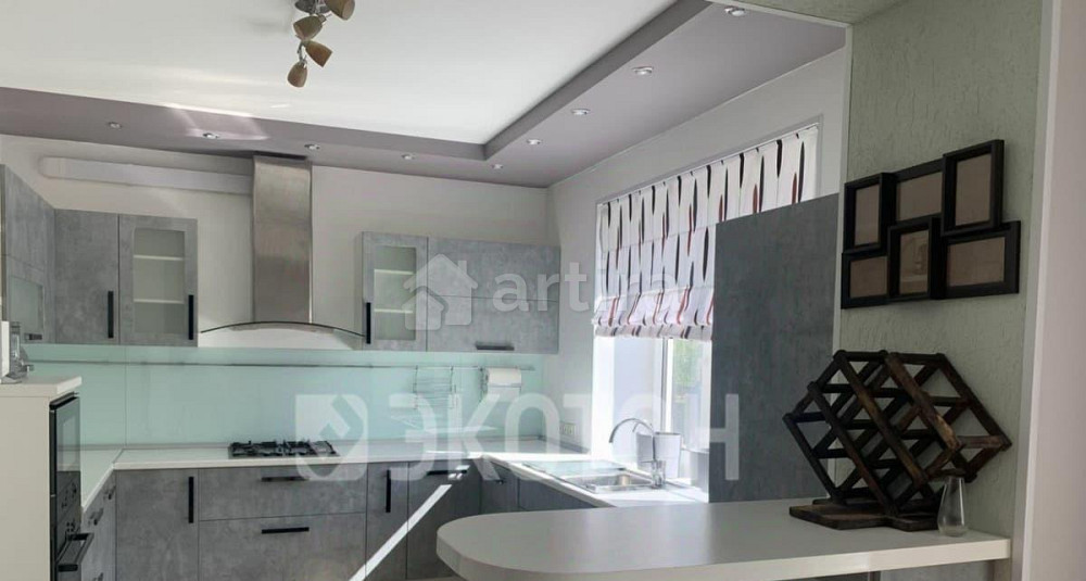 Дом, 520 м2, 8 соток, 3 эт. Санкт-Петербург - изображение 2