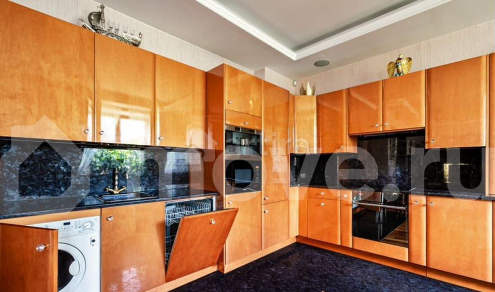 4-комн. квартира, 137.7 м2, 2/4 эт. Москва - изображение 2