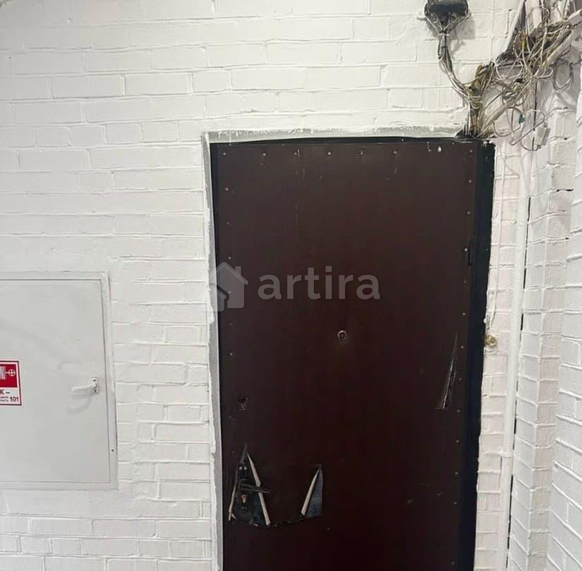 Комната, 50 м2, 2/10 эт. Москва - изображение 2