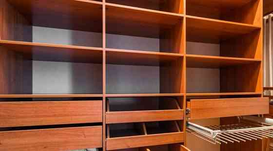 3-комн. квартира, 80 м2, 2/2 эт. Санкт-Петербург