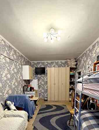 Комната, 21.6 м2, 1/5 эт. Москва