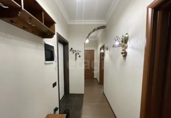 Сдам 2-комн. квартиру, 50 м², 1/9 эт. Казань