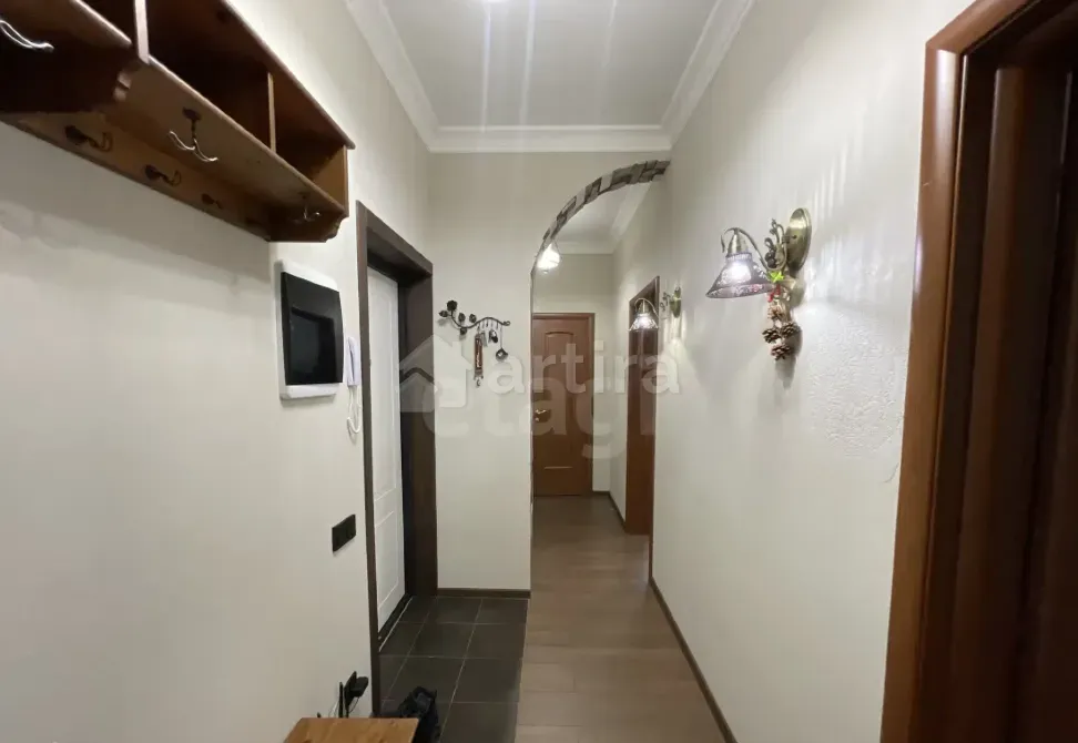 Сдам 2-комн. квартиру, 50 м², 1/9 эт. Казань - изображение 1
