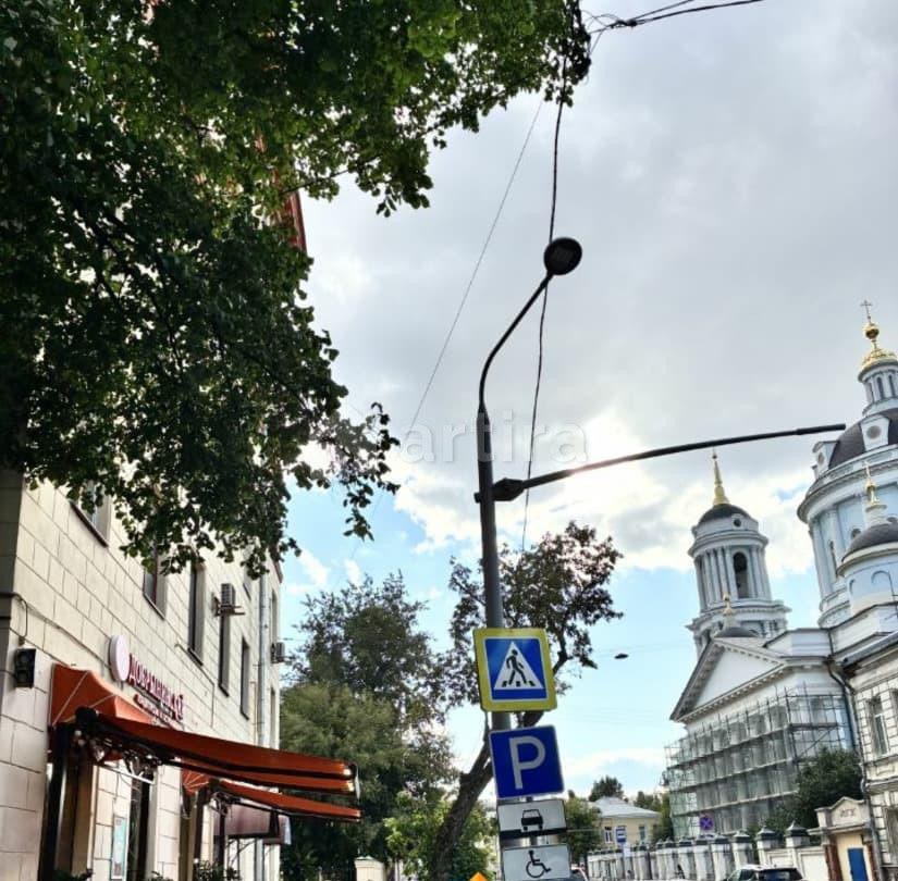 Комната, 23.2 м2, 2/7 эт. Москва - изображение 1