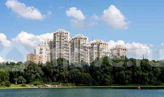 3-комн. квартира, 127.2 м2, 2/17 эт. Москва