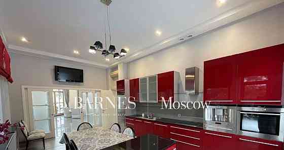 Дом, 570 м2, 17 соток, 2 эт. Красногорск