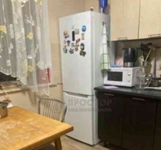 Комната, 17.9 м2, 3/16 эт. Москва