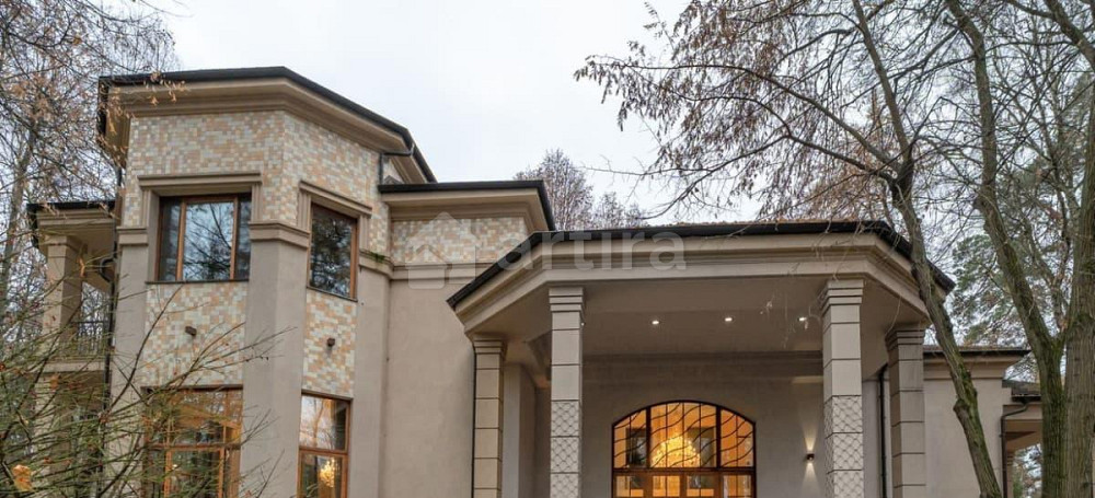 Коттедж, 575 м2, 48 соток, 3 эт. Москва - изображение 1