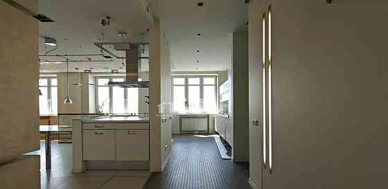 4-комн. квартира, 175 м2, 23/30 эт. Москва