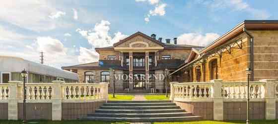 Коттедж, 800 м2 Троицк