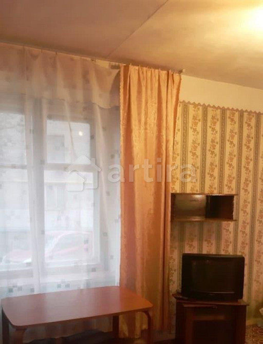 Комната, 18 м2, 1/5 эт. Москва - изображение 1