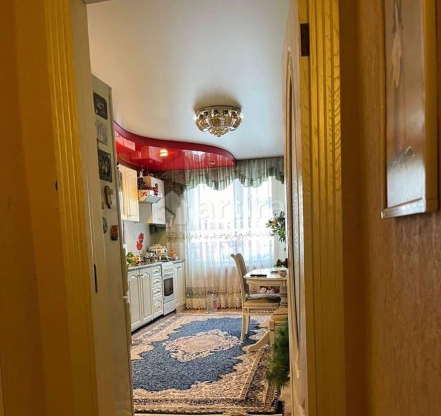 Комната, 18 м2, 1/10 эт. Казань - изображение 1