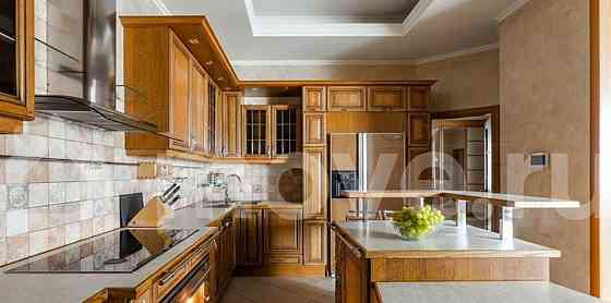 5-комн. квартира, 227 м2, 11/16 эт. Москва