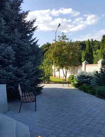 Коттедж, 667 м2, 25 соток, 3 эт. Саратов