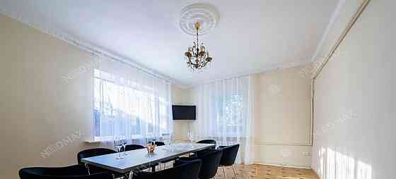 Часть дома, 160 м2, 10 соток, 2 эт. Санкт-Петербург